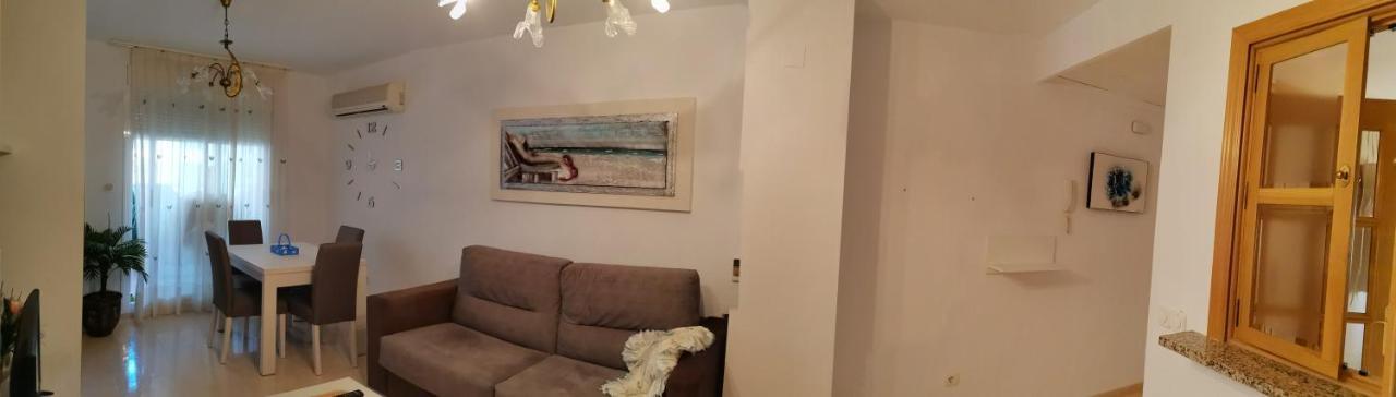 Acapulco Iii. Marina Dor *